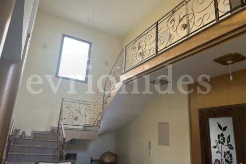 Evgenios Vrionides Real Estate Ltd 4 Bedroom Villa In Kato Polemidia 07