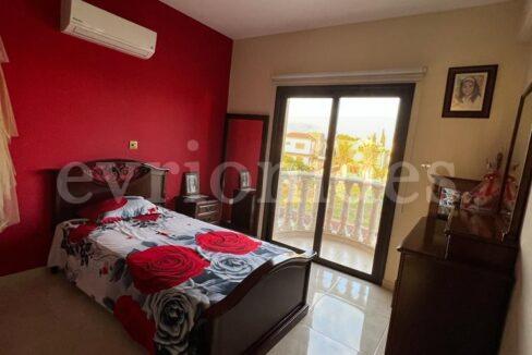Evgenios Vrionides Real Estate Ltd 4 Bedroom Villa In Kato Polemidia 44