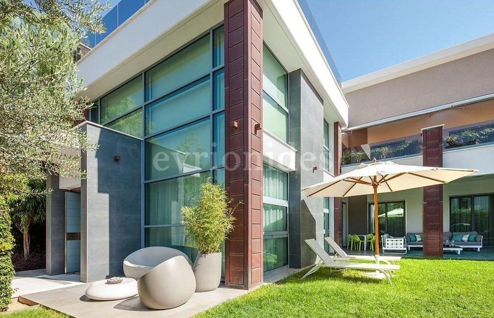 Evgenios Vrionides Real Estate Ltd 5 Bedroom Modern Villa Agios Tychonas Limassol 01