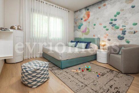 Evgenios Vrionides Real Estate Ltd 5 Bedroom Modern Villa Agios Tychonas Limassol 02