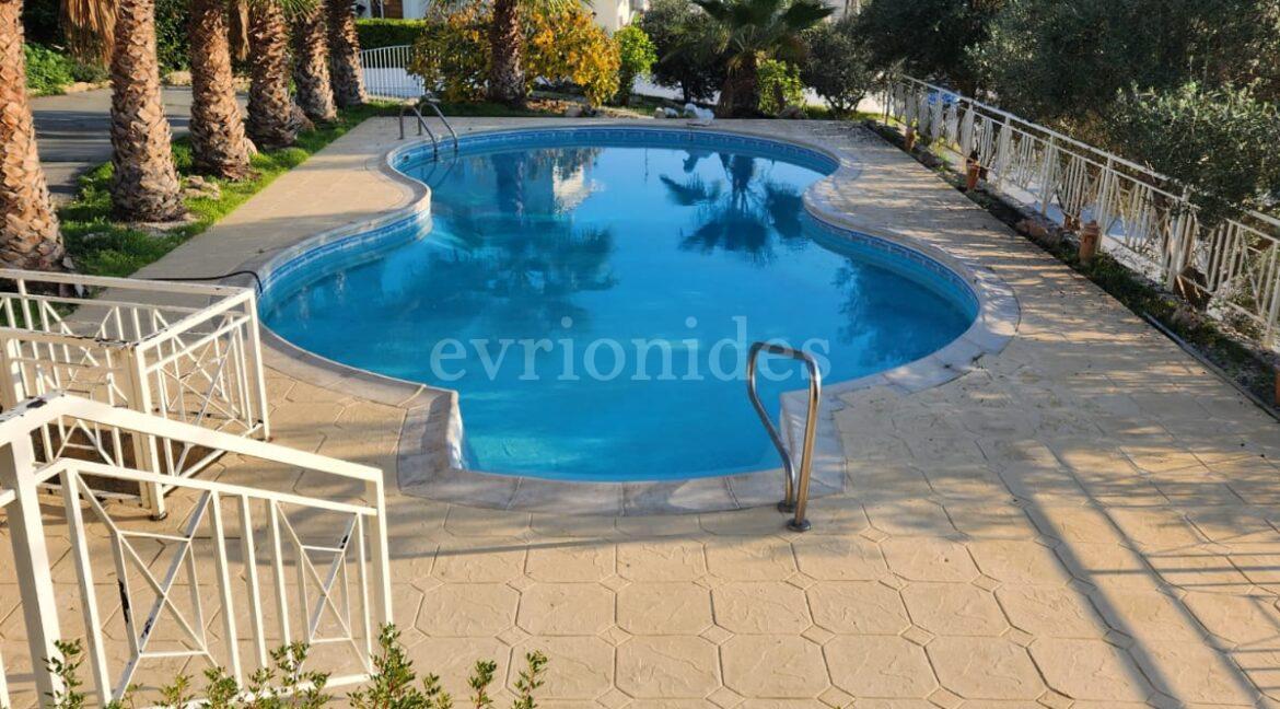 Evgenios Vrionides Real Estate Ltd 3 Bedroom Villa In Agios Tychonas 28