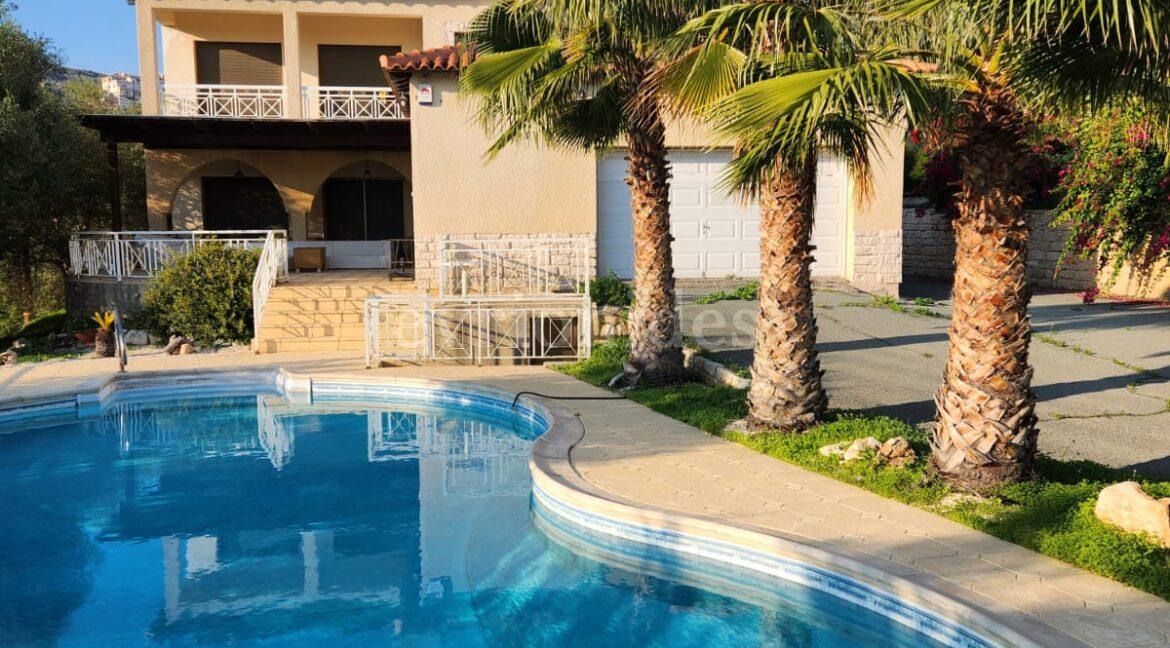 Evgenios Vrionides Real Estate Ltd 3 Bedroom Villa In Agios Tychonas 30