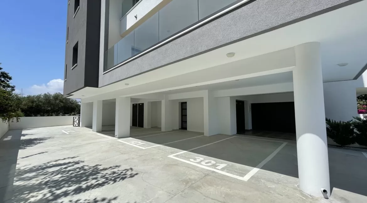 Evgenios Vrionides Real Estate Ltd Brand New Three Bedroom Modern Apartment In Garmasogia For Sale 04