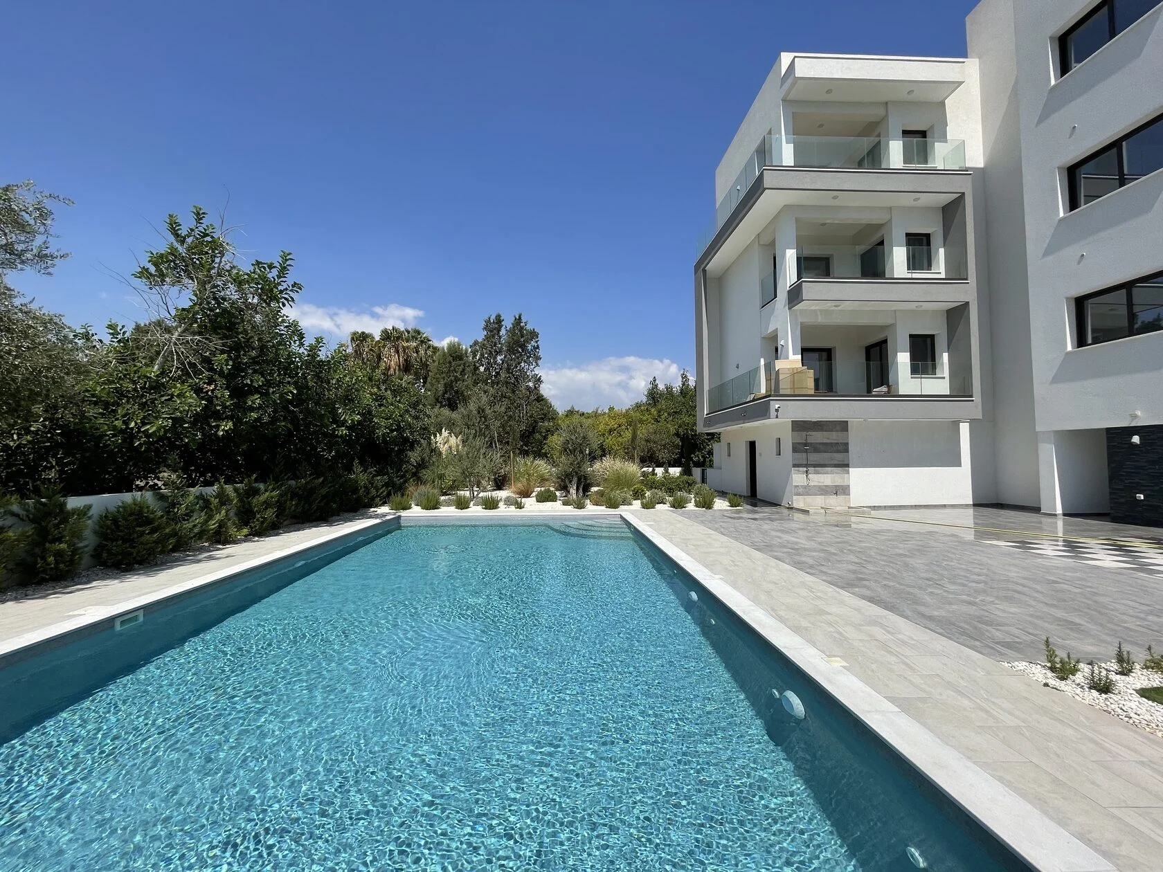 Brand new three bedroom modern apartment in Garmasogia for sale