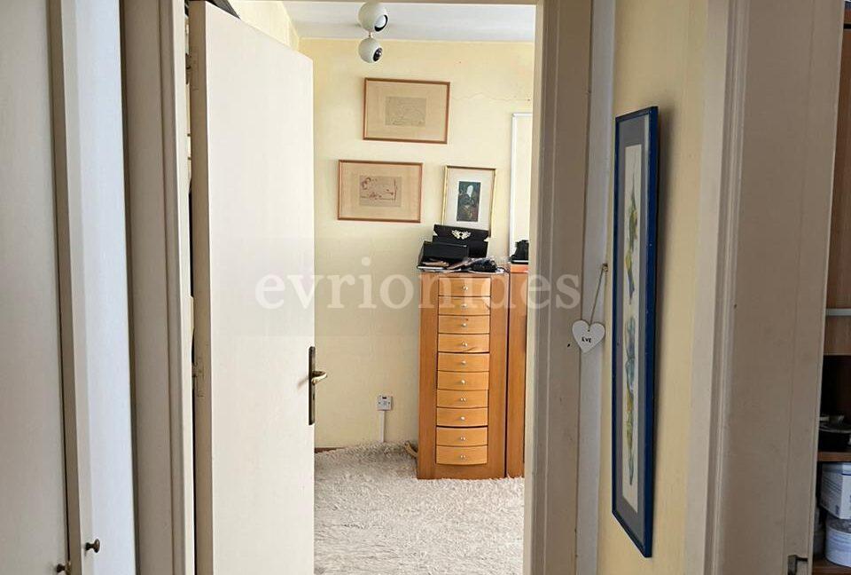 Evgenios Vrionides Real Estate Ltd Top Floor 3 Bedroom Apartment In Ekali Area 08