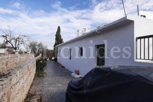 Evgenios Vrionides Real Estate Ltd 3 Bedroom Villa In Droushia Village 01