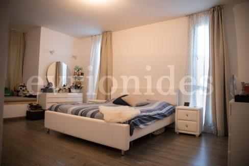 Evgenios Vrionides Real Estate Ltd 3 Bedroom First Floor Apartment Fully Renovated 08