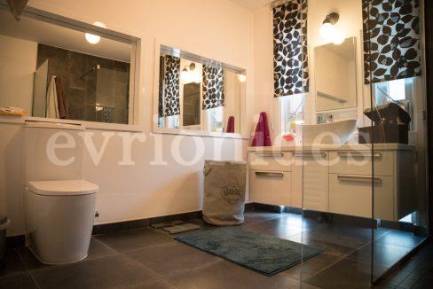 Evgenios Vrionides Real Estate Ltd 3 Bedroom First Floor Apartment Fully Renovated 09