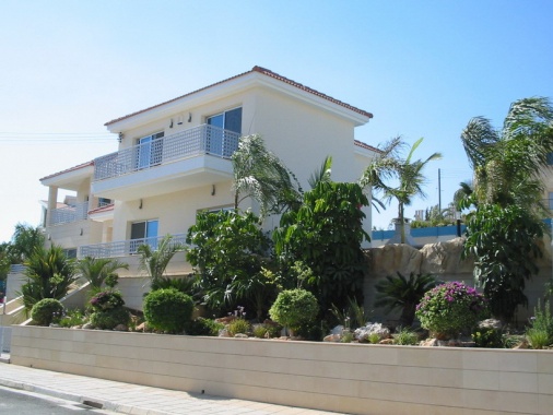 Evgenios Vrionides Real Estate Ltd 5 Bedroom Villa Located At Mesovounia Hills 12