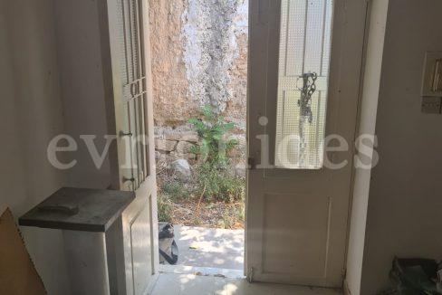 Evgenios Vrionides Real Estate Ltd 4 Bedroom Small House In Town Center 100 Meters From The Sea 04
