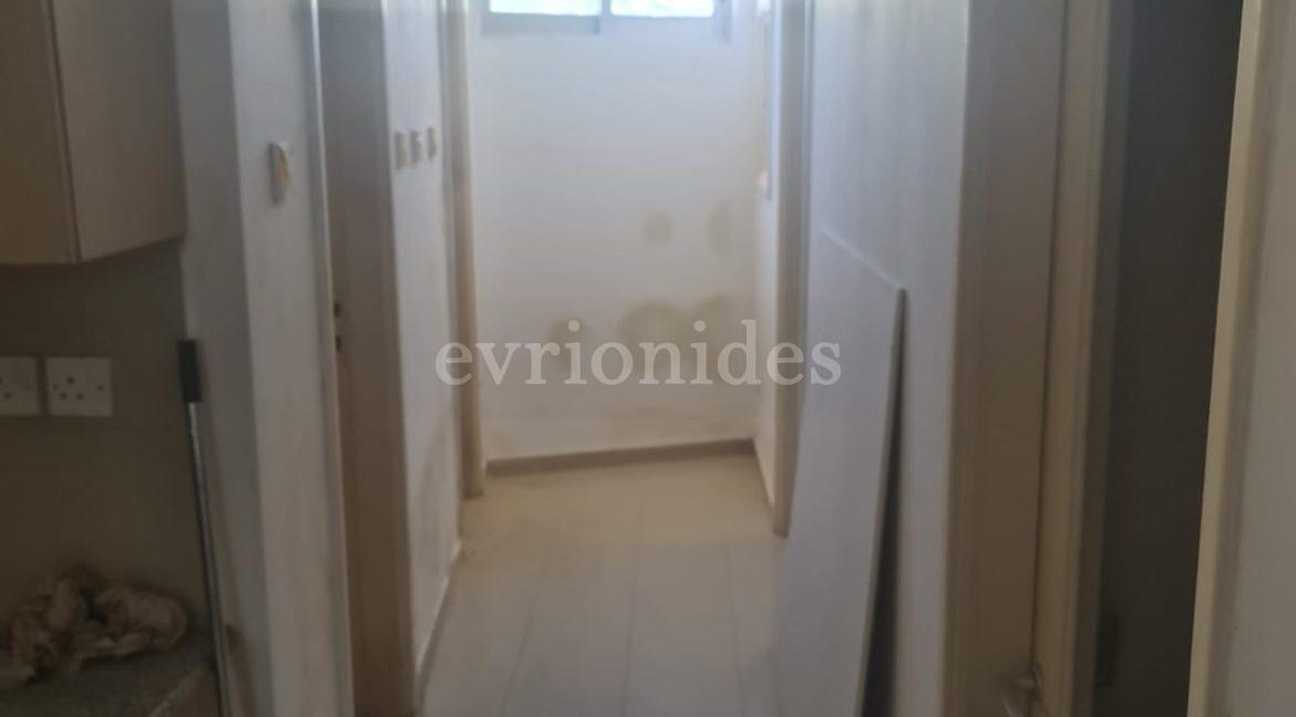 Evgenios Vrionides Real Estate Ltd 4 Bedroom Small House In Town Center 100 Meters From The Sea 09