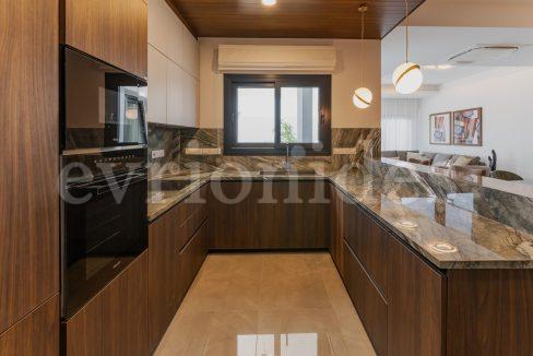 Evgenios Vrionides Real Estate Ltd 5 Bedroom Brand New Penthouse In Potamos Germasogias 17