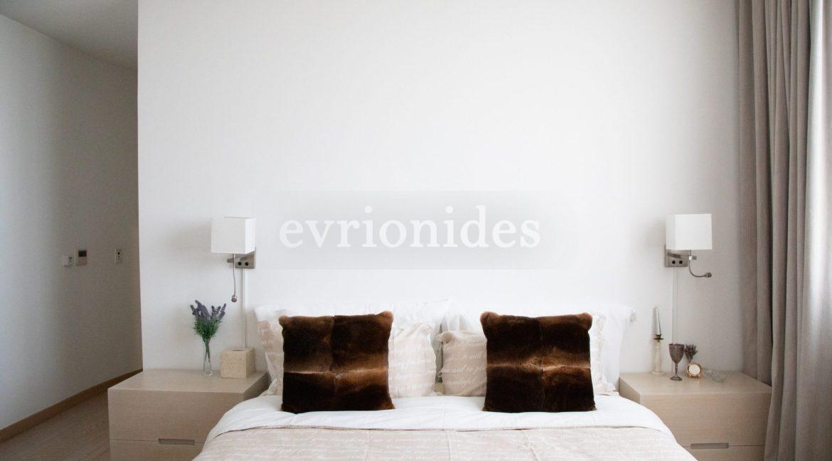Evgenios Vrionides Real Estate Ltd Luxury 5 Bedroom Villa In Agios Tychonas 02