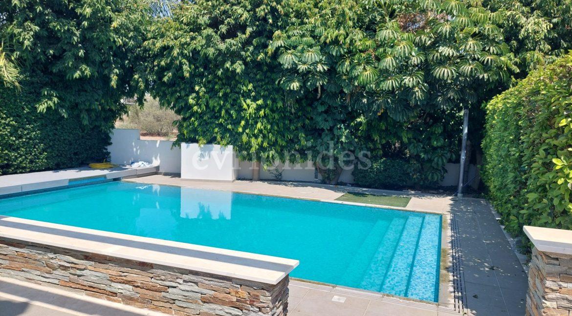 Evgenios Vrionides Real Estate Ltd 5 Bedroom Luxury Villa In Governors Beach 08