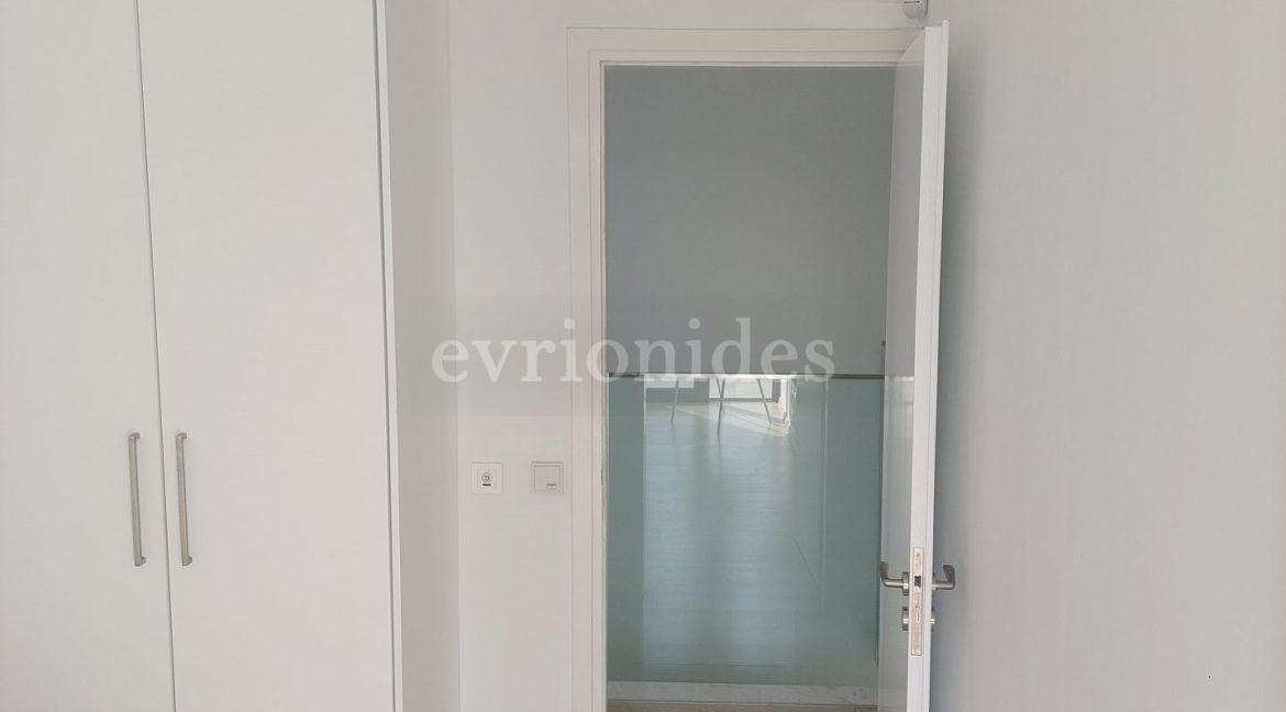 Evgenios Vrionides Real Estate Ltd 5 Bedroom Luxury Villa In Governors Beach 17