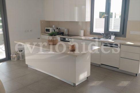 Evgenios Vrionides Real Estate Ltd 5 Bedroom Luxury Villa In Governors Beach 21