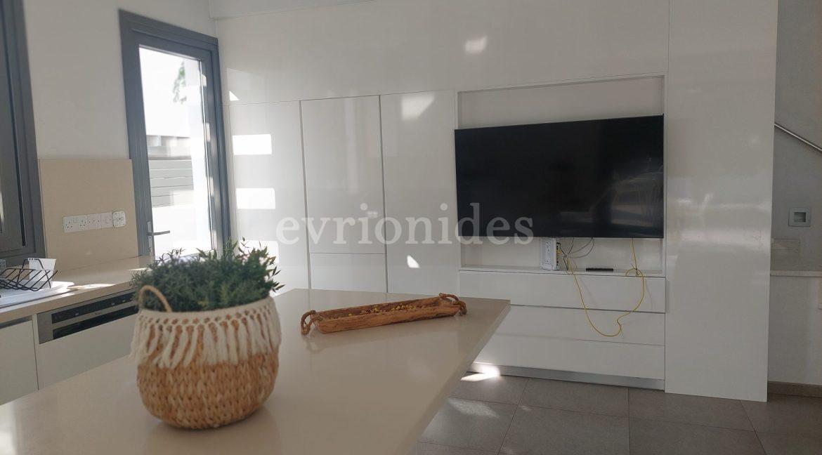 Evgenios Vrionides Real Estate Ltd 5 Bedroom Luxury Villa In Governors Beach 22